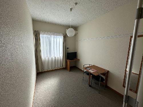 居室・リビング　1Ｆはフローリング床となります