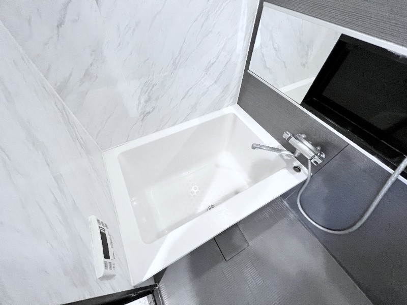 バス・シャワールーム　風呂