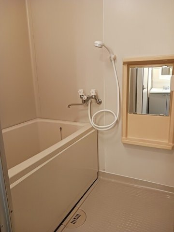 バス・シャワールーム　日々の疲れを癒すお風呂付です