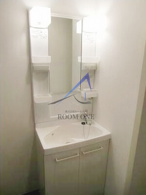 洗面設備　洗面台です。