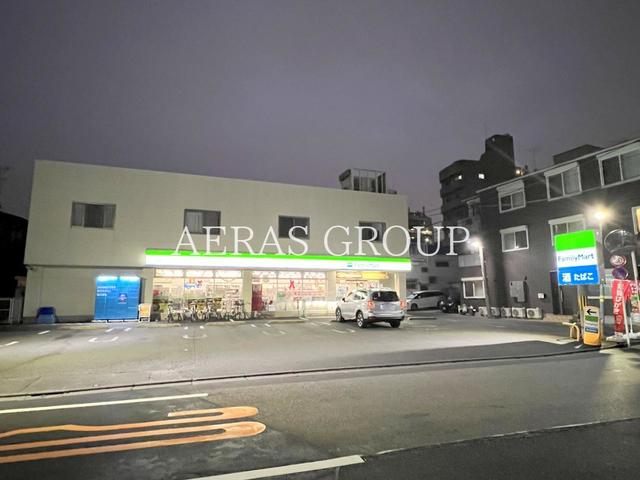 コンビニ　ファミリーマート 西尾久一丁目店（コンビニ）まで215m