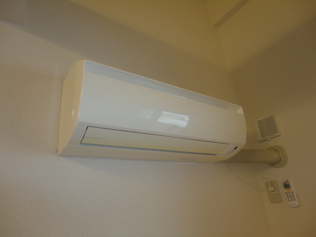 その他設備　エアコン（２台付き）
