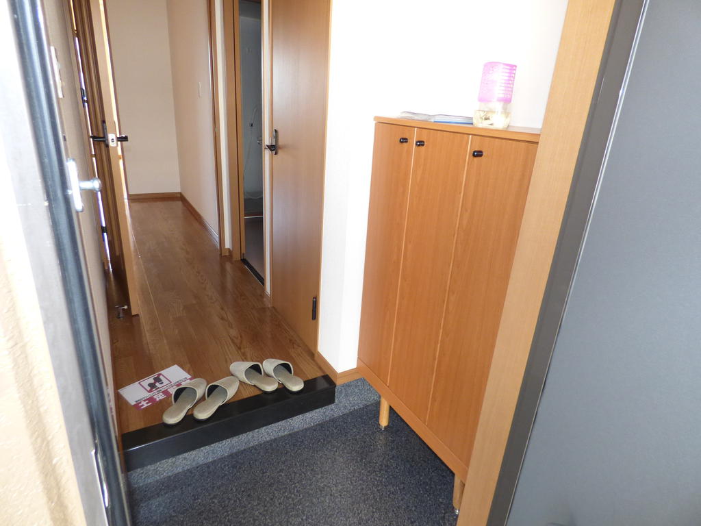 玄関　室内写真は別室です