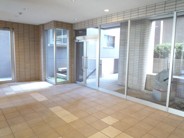 エントランス　建物入口