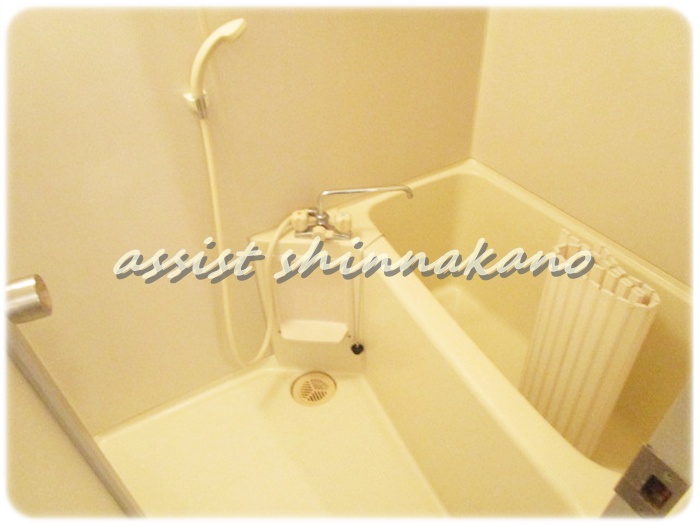 バス・シャワールーム　別号室の参考写真です