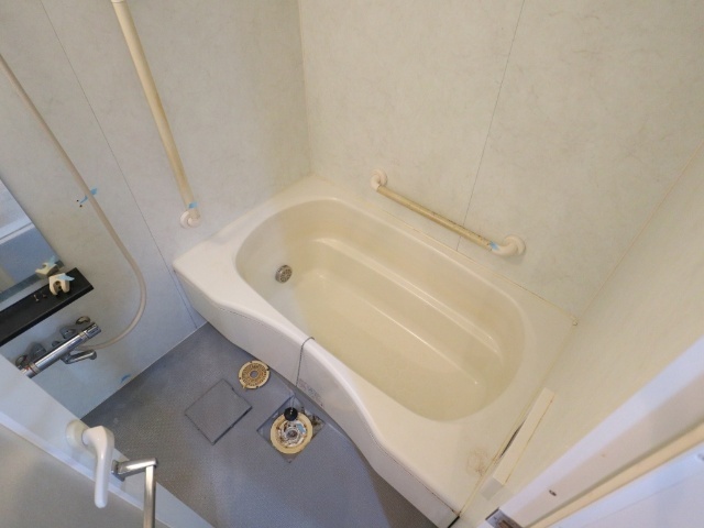 バス・シャワールーム　※別の部屋の写真です