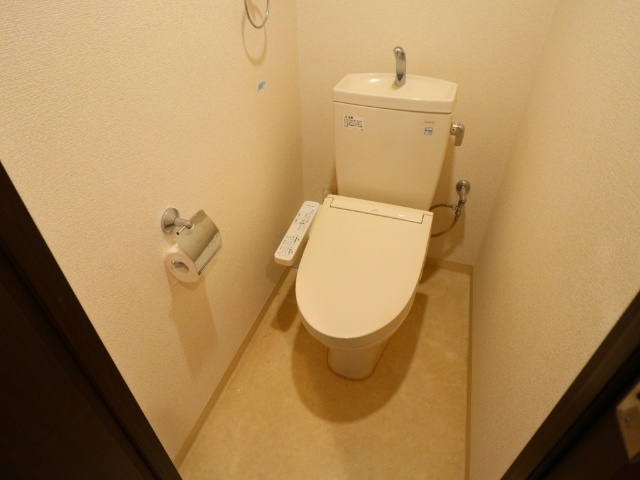 トイレ　※別の部屋の写真です