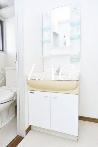 洗面設備　洗面台です。