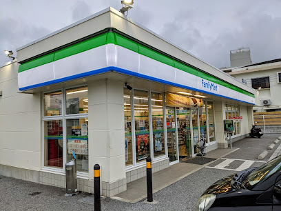 コンビニ　ファミリーマート 南城馬天入口店（コンビニ）まで1307m