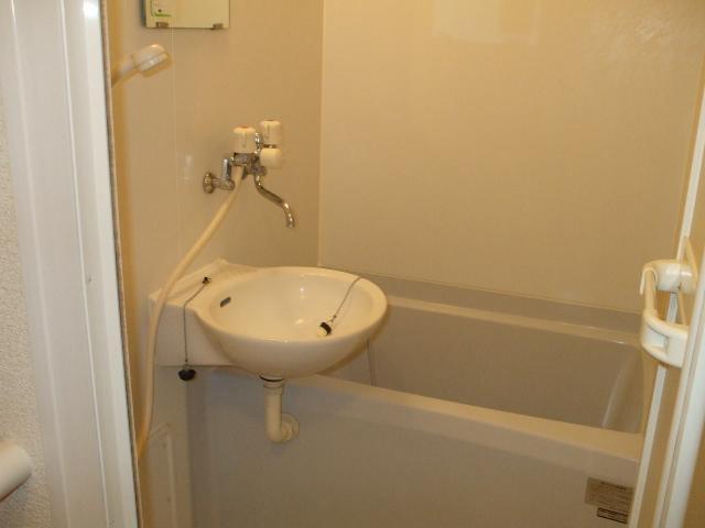 バス・シャワールーム　バス