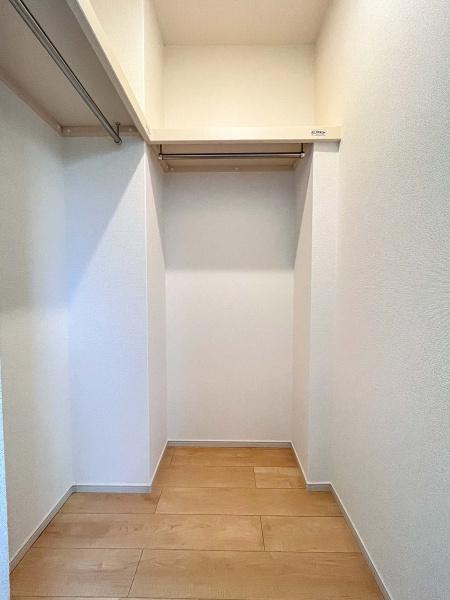 収納　ウォークインクローゼット