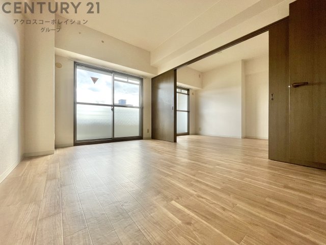 居室・リビング　南向きで日当たり良好なリビング♪