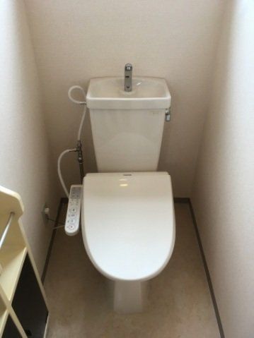 トイレ　同仕様タイプの写真です。