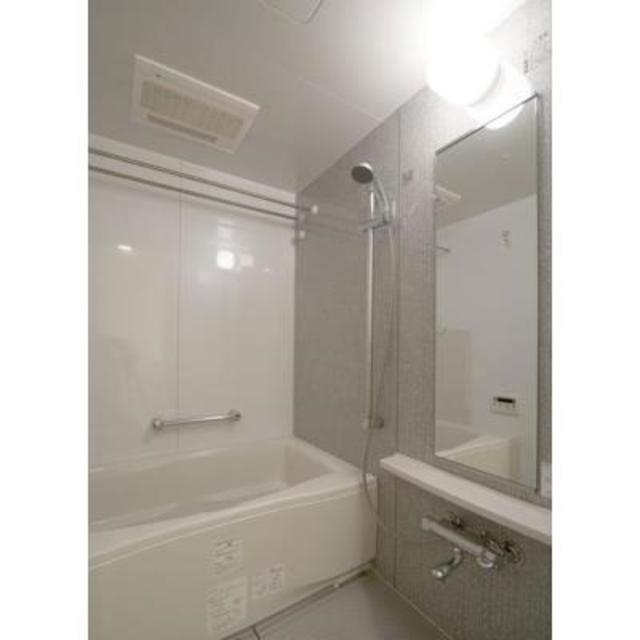 バス・シャワールーム　※写真は同タイプ住戸です。