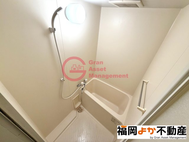 バス・シャワールーム　お風呂で日々の疲れを落としましょう