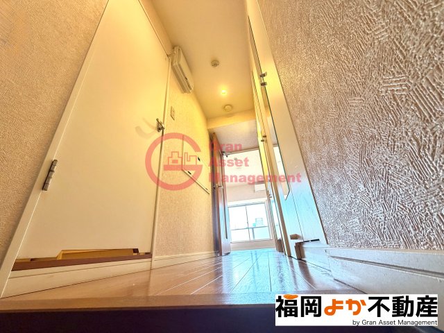 玄関　収納もある玄関です
