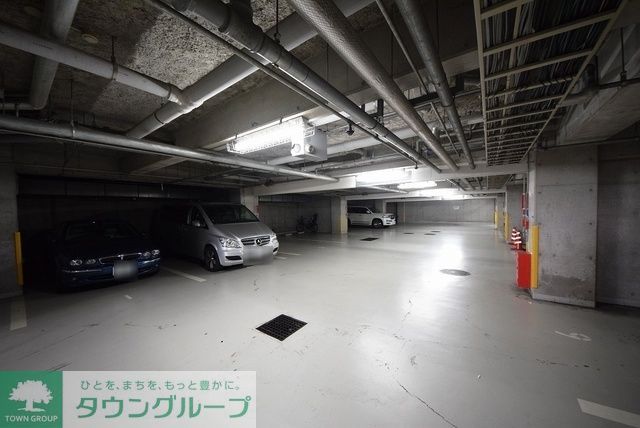 駐車場　駐車場