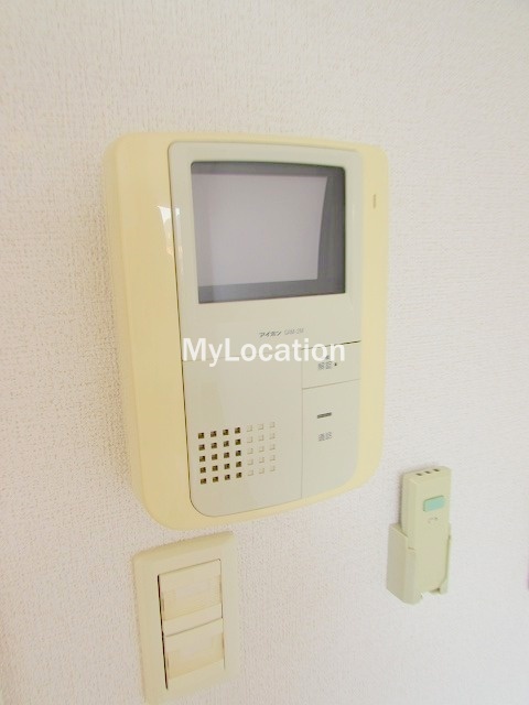 セキュリティ　☆モニター付きインターホンです☆