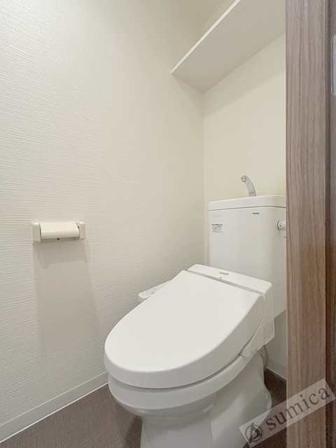 トイレ　温水洗浄便座付き♪♪