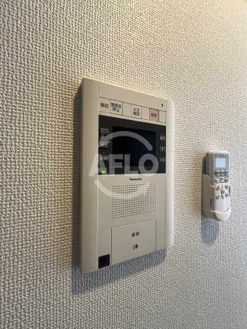 セキュリティ　エステムコート新?阪Xザ?ゲート　モニター付きインターホン
