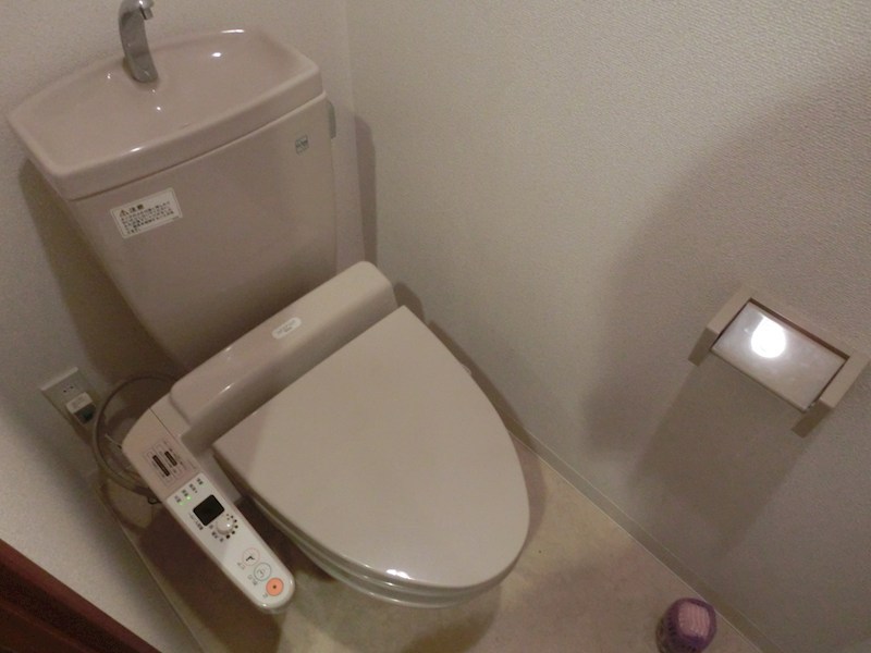 トイレ　※同物件別部屋参考写真