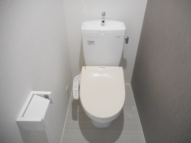 トイレ　同施工モデル写真