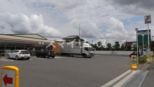 コンビニ　セブンイレブン 柏十余二庚塚店（コンビニ）まで290m
