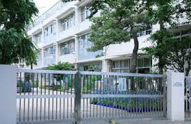 小学校　世田谷区立深沢小学校（小学校）まで2075m