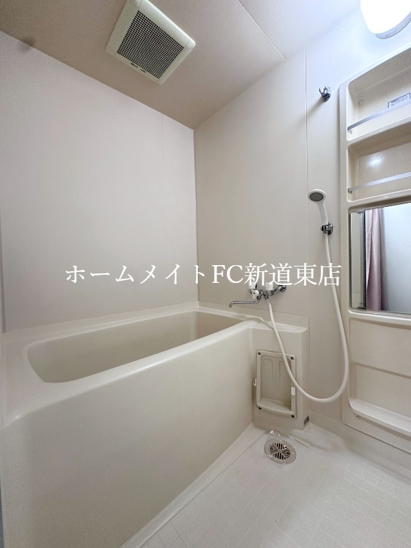 バス・シャワールーム　バス
