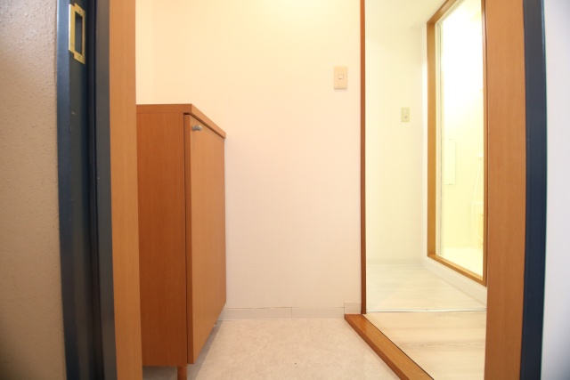 玄関　※別部屋参考写真となります※