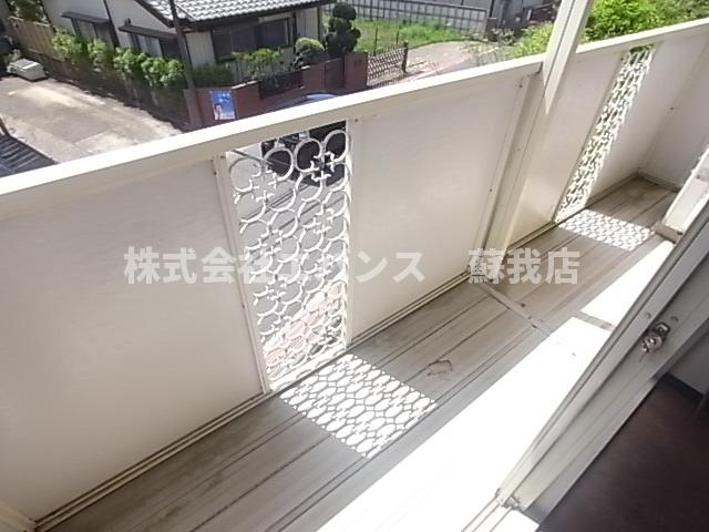 バルコニー　開放的で明るい空間を演出してくれるバルコニーです