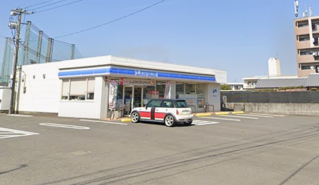 コンビニ　ローソン大分横尾店（コンビニ）まで792m