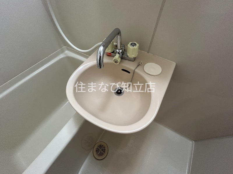 洗面設備　同型タイプ