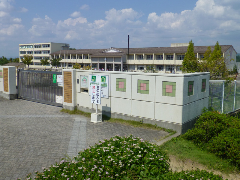 小学校　梅美台小学校（小学校）まで1000m