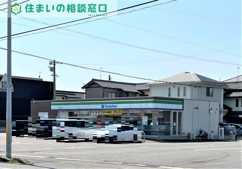 コンビニ　ファミリーマート岡崎東大友店（コンビニ）まで594m