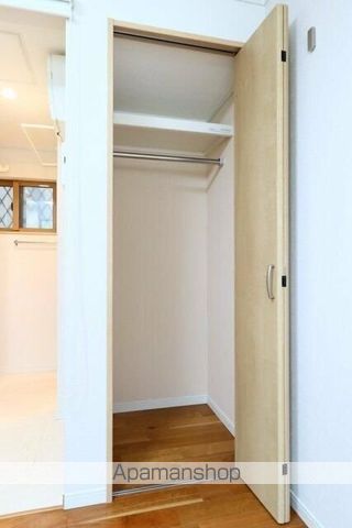 ＪＲ中央線 西荻窪駅 徒歩15分 3階建 築7年の内装写真