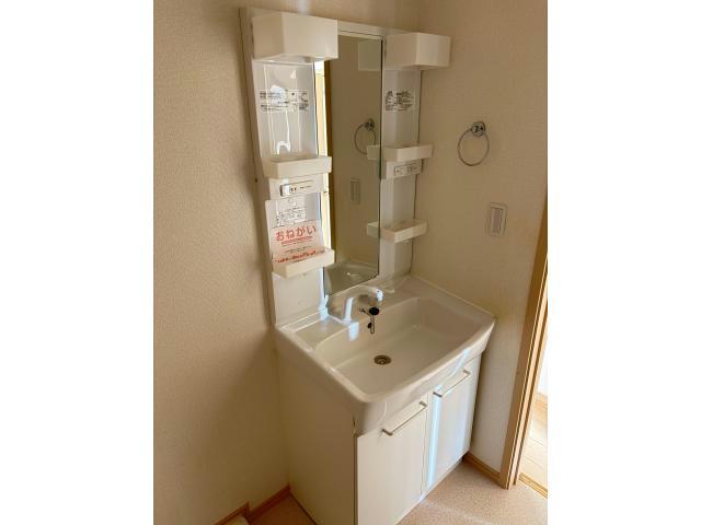 トイレ　他号室の写真になります。