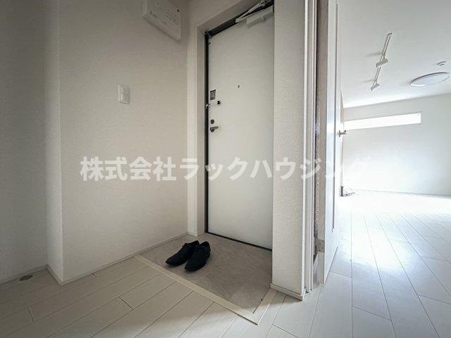 玄関　【お部屋さがしはラックハウジングにお問合せ下さいませ♪】