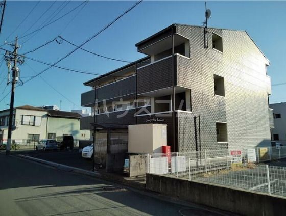 シャンブルYOSHIMIの外観写真