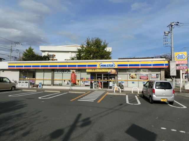 コンビニ　ミニストップ（コンビニ）まで500m