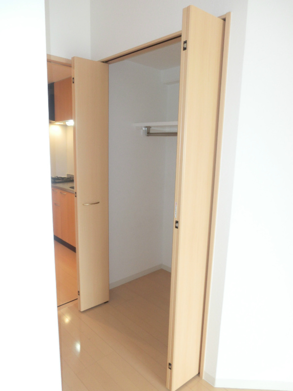 収納　※同マンション別部屋の参考写真です。