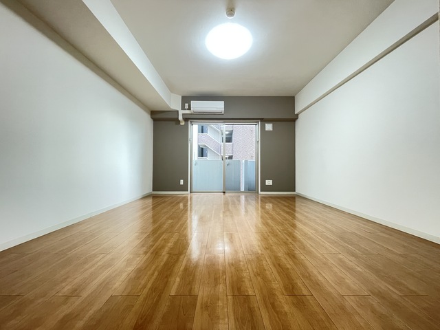 居室・リビング　別部屋参照・６０７号室を利用中※現況優先