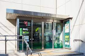 銀行　三井住友銀行白山支店（銀行）まで306m
