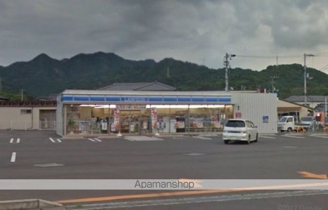 コンビニ　ローソン東かがわ松原店（コンビニ）まで681m