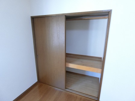 収納　同タイプ内観です