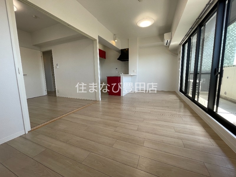 居室・リビング　同型別部屋写真