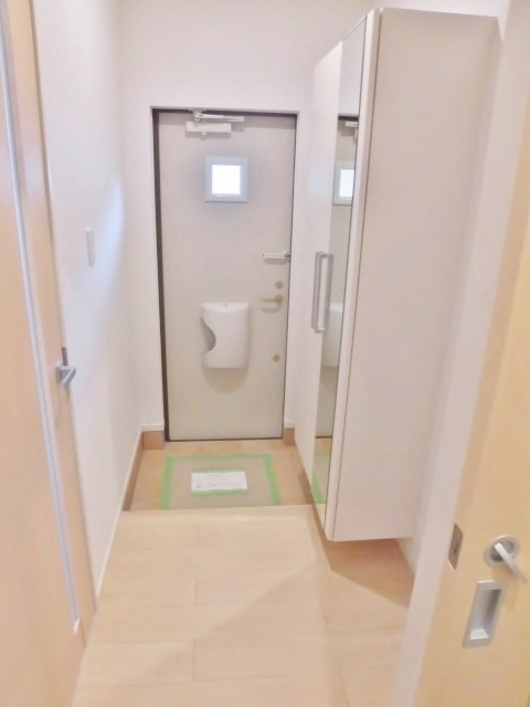 玄関　別号室の参考写真です