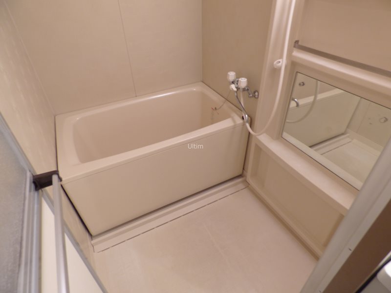 バス・シャワールーム　別部屋のお写真です。ご参考までに！