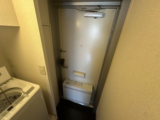 レオパレスGINGAの玄関写真