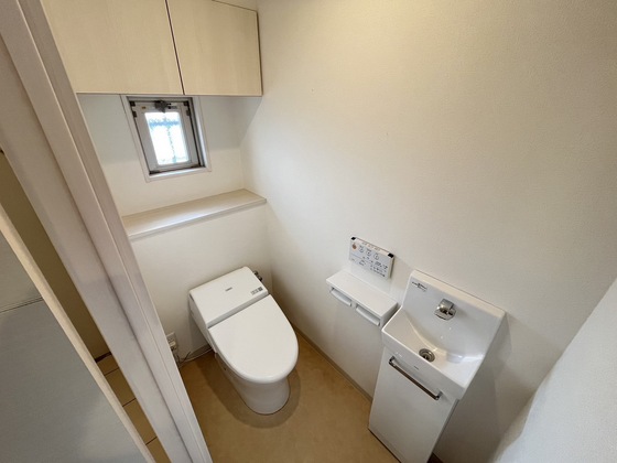 トイレ　※別部屋の写真です